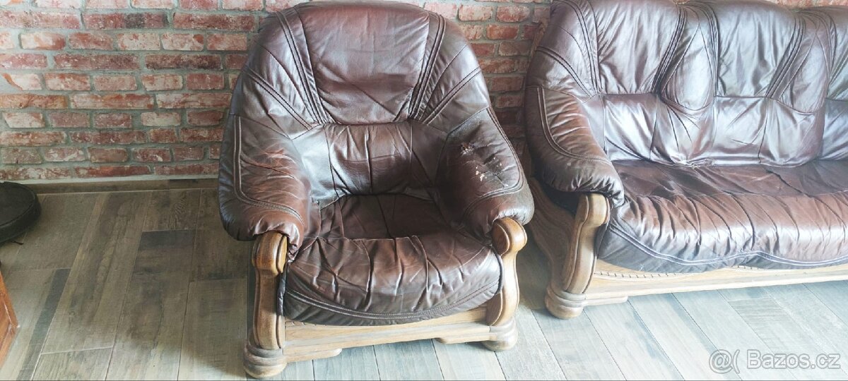 Kožený gauč a křeslo - 2