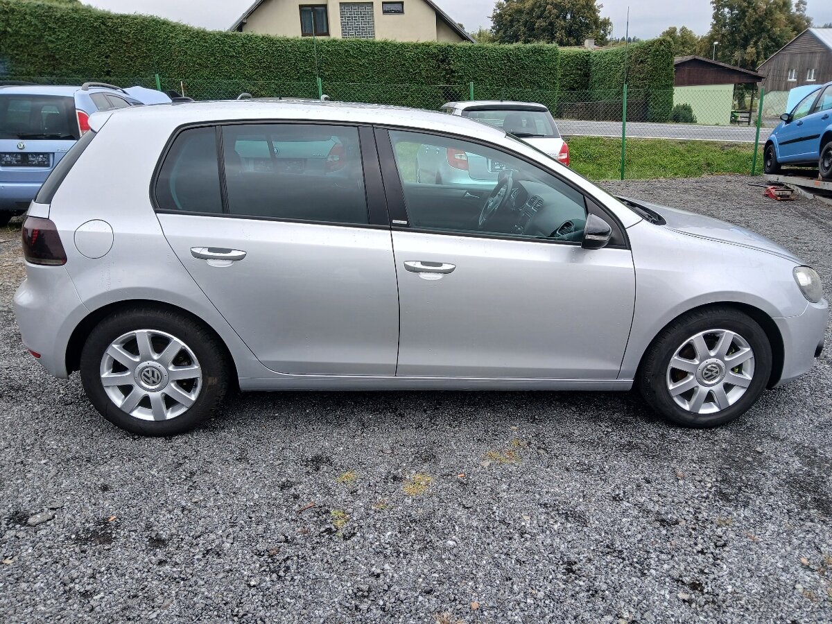 Volkswagen Golf 6 1.4 TSi TREND - 2