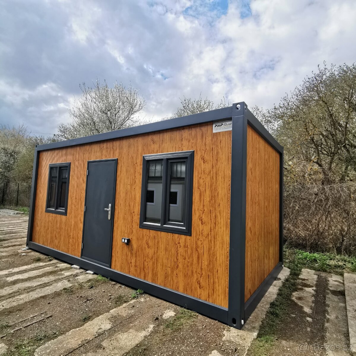 Obytný kontejner PMP o rozměru 3 x 6 m - 2