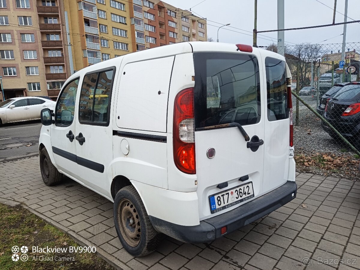 Fiat Doblo Cargo 1.9 JTD 77 kw 5 MÍST,R.V 2009,STK 11/2027. - 2