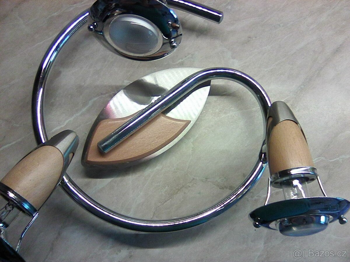 Lustr se třemi žárovkami, funkční, v pěkném stavu - 2