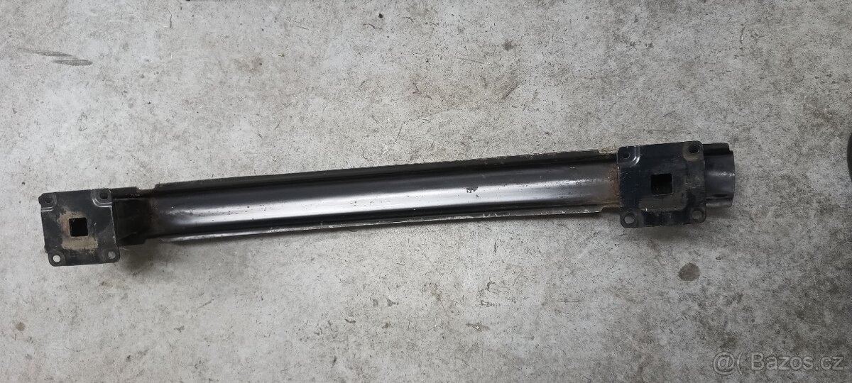 Škoda Fabia I výztuha zadního nárazníku - 2