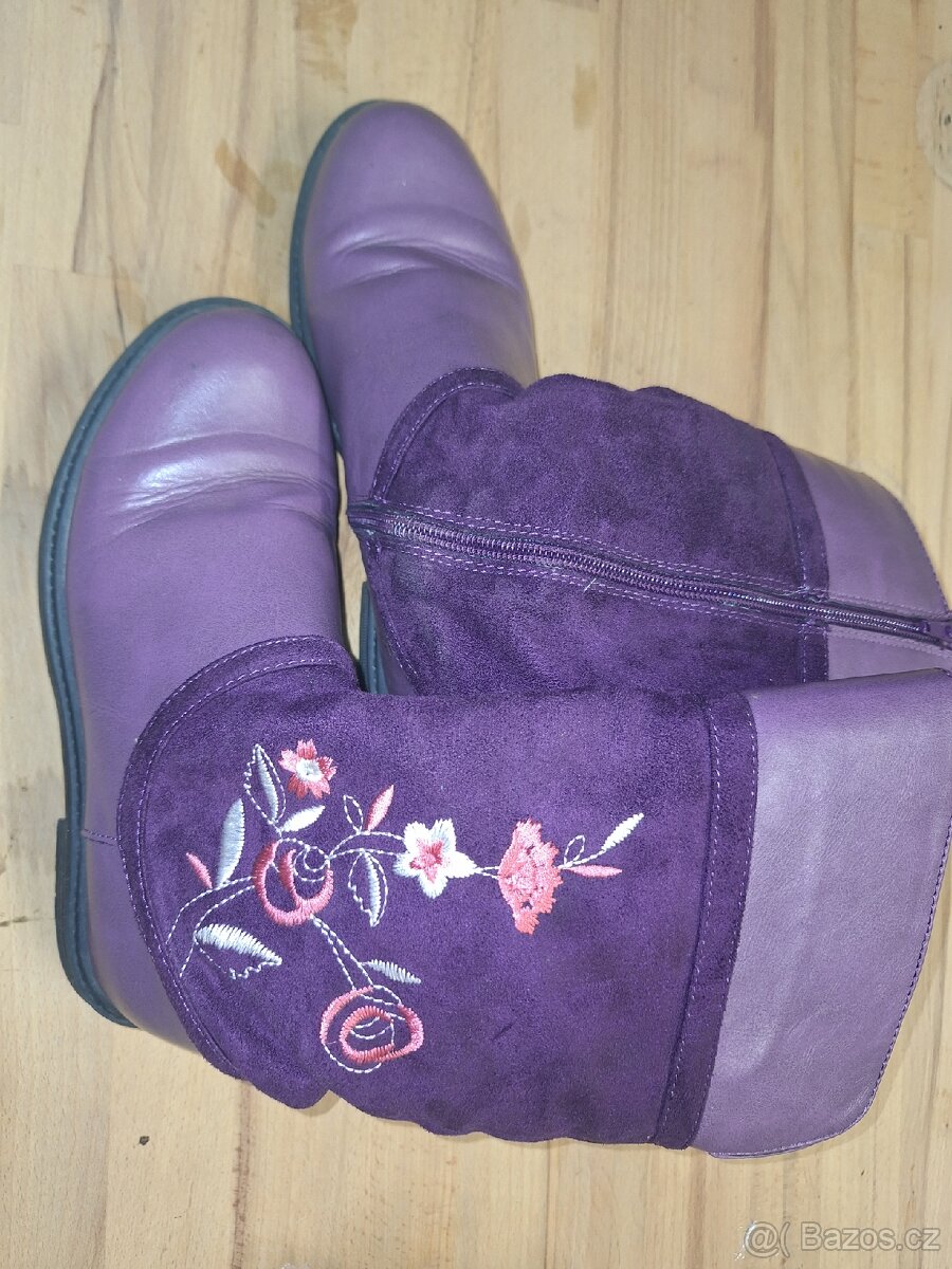 Dívčí kozačky Baťa - 2