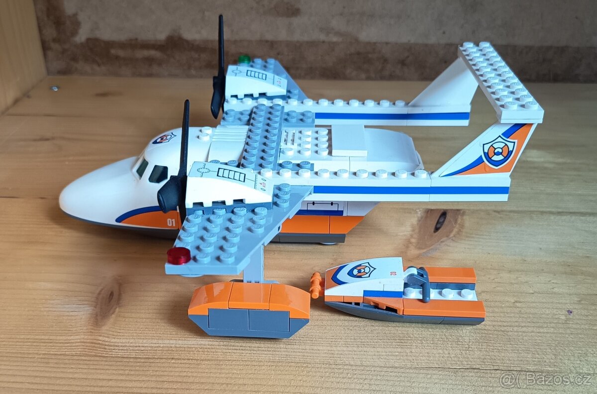 Lego záchranářský hydroplán - 2
