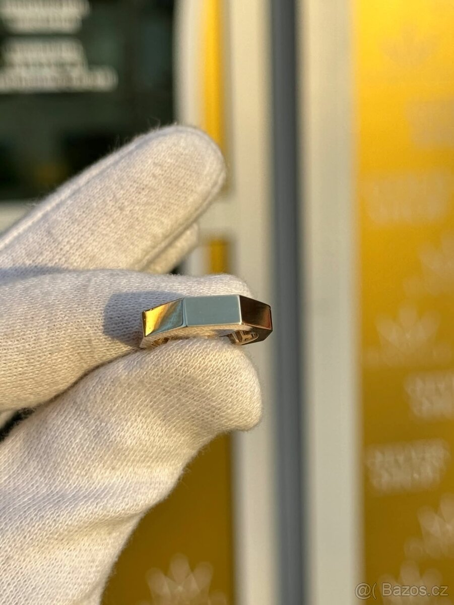 Zlatý prsten 2,42g - 2