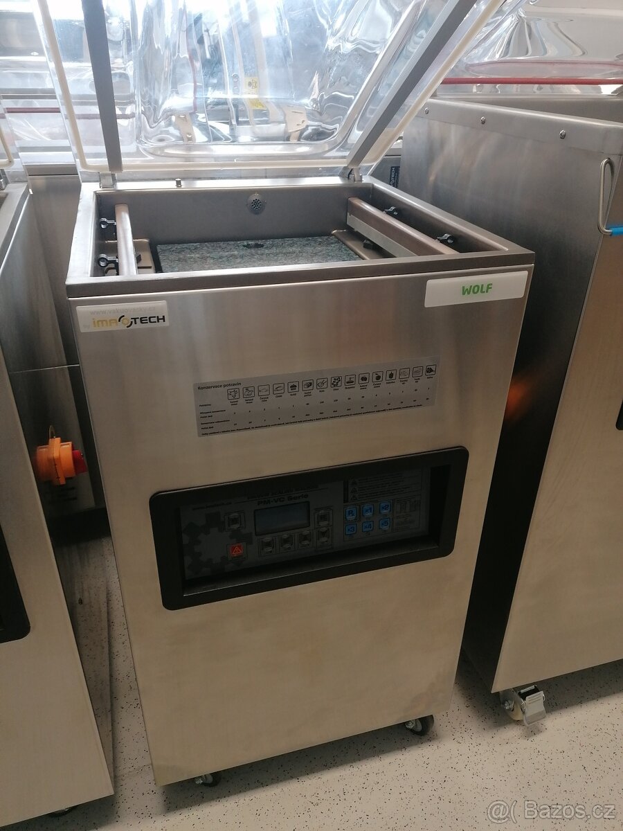 Vakuový balící stroj TIGER a WOLF - 20 UIG - 2