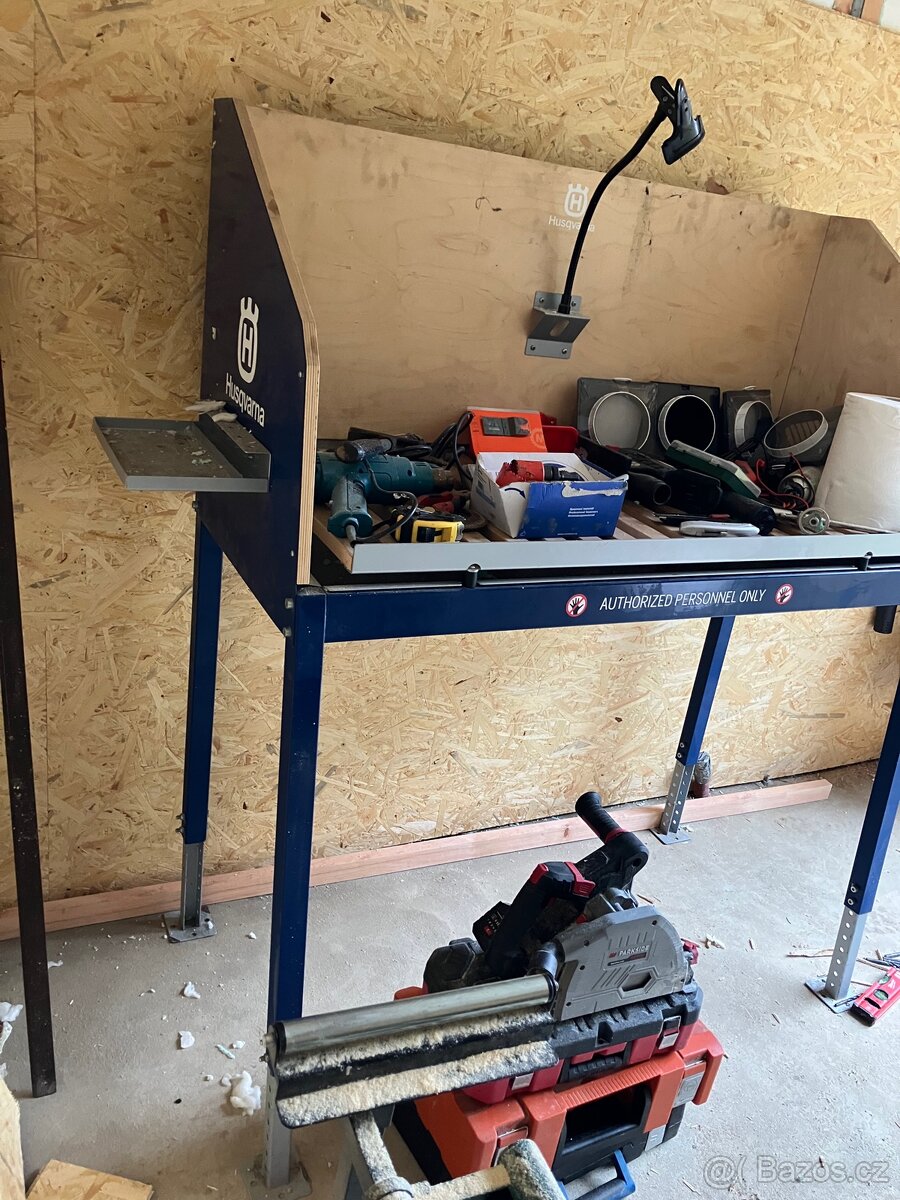 Dílenský stůl Husqvarna - 2