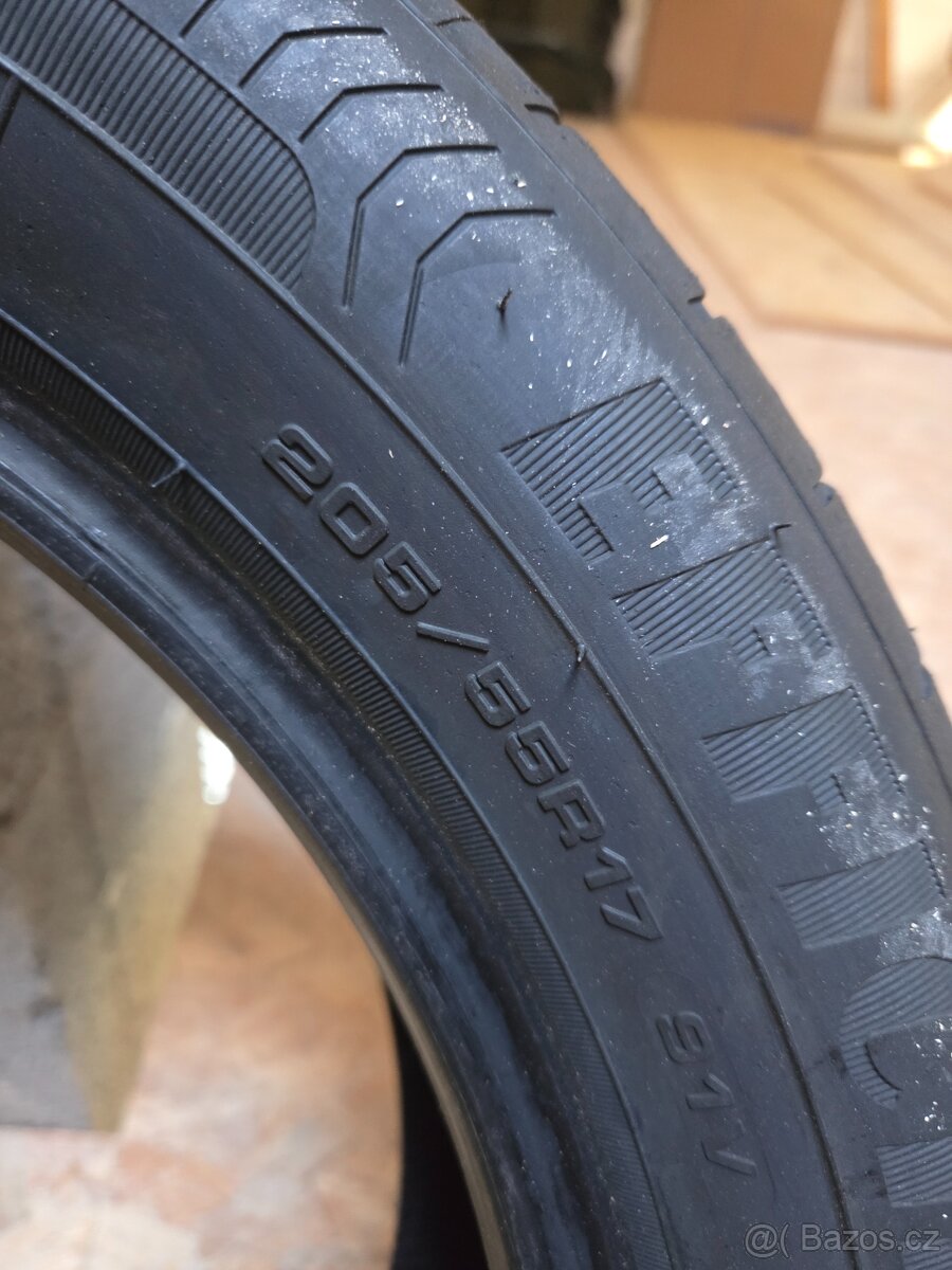 4ks letnich pneu Goodyear 205/55/17 - 2