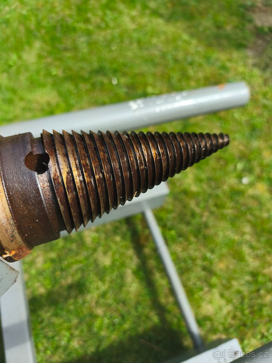 kuželová štípačka - 2