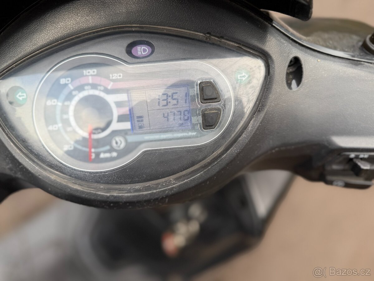 Skútr SYM 125 - 2