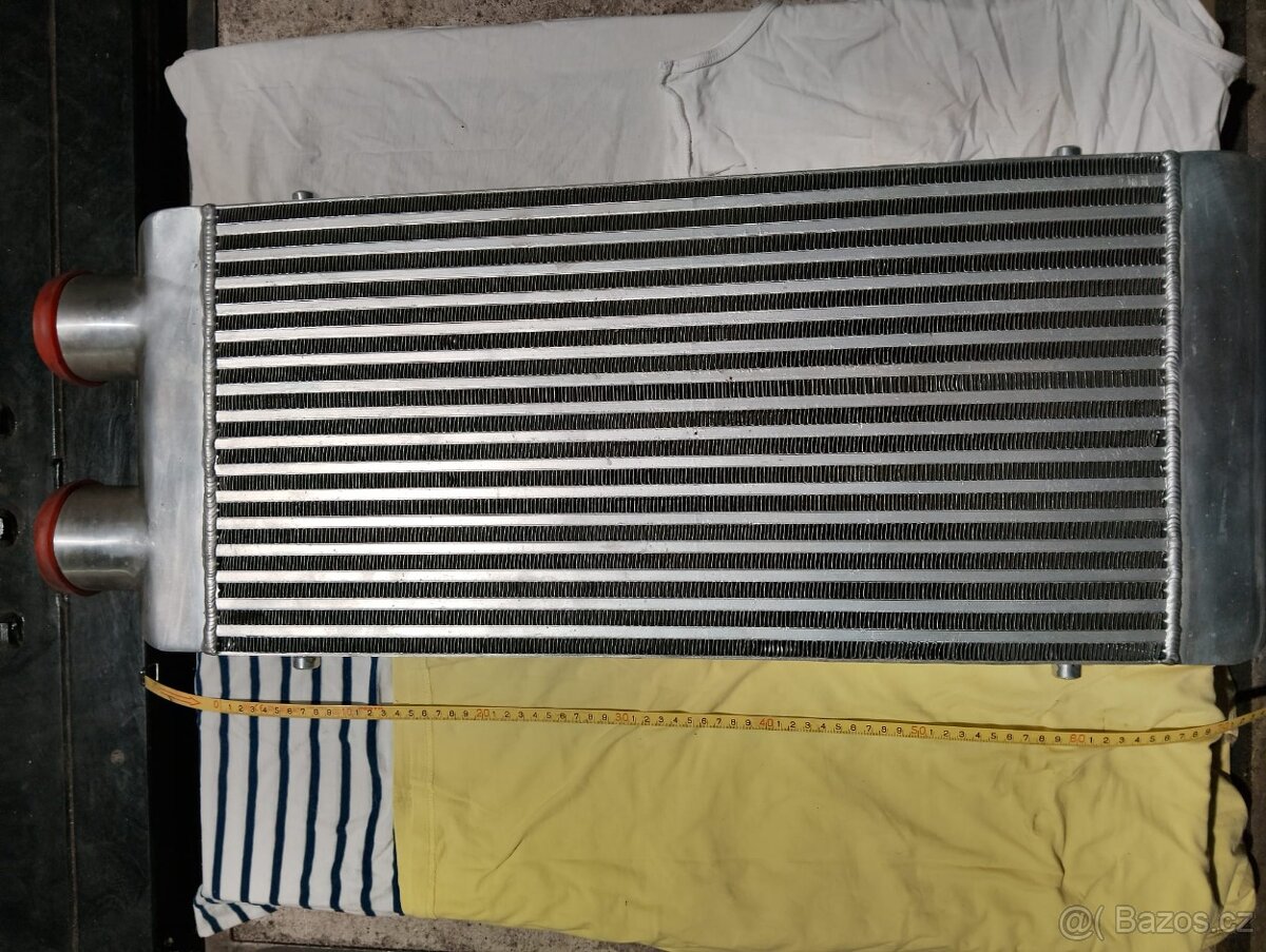Tuning uni intercooler 70x30 cm boční plnění - 2