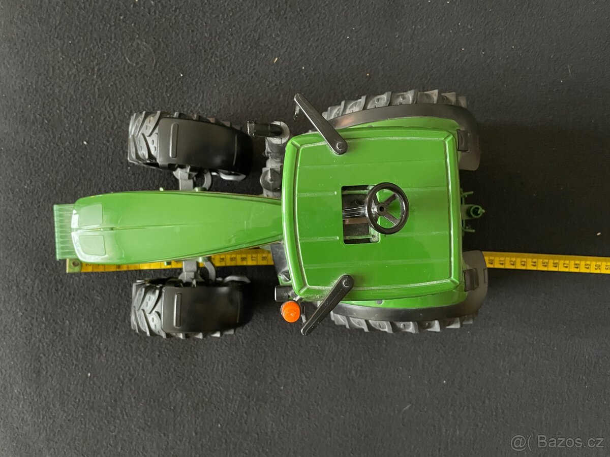 Traktor JohnDeer - Bruder - 2