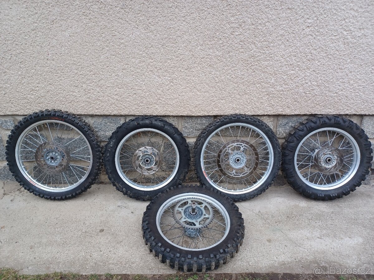 KTM LC4 640 - 620 KOLA, TLUMIČE, PUMPY, BRZDIČE ...