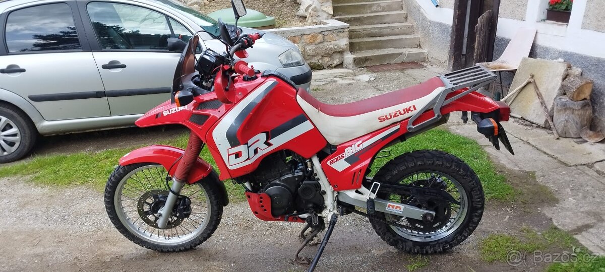 Suzuki DR 800 BIG - Nová STK