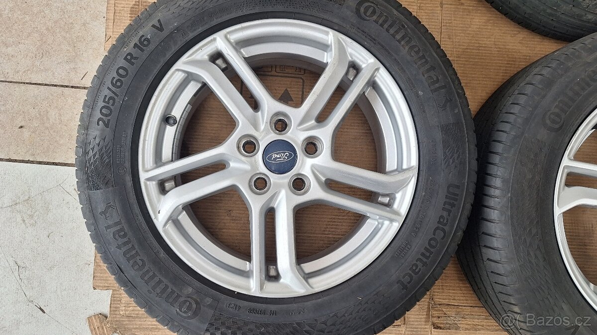 Alu kola Ford 16" 5x108 letní pneu 205/60 R16 4-7mm Focus - 2