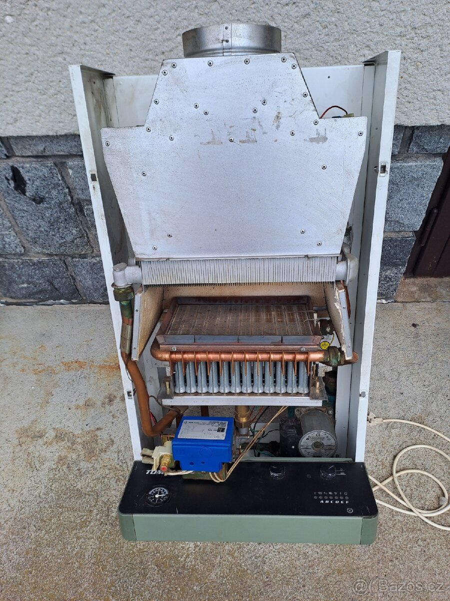 VIADRUS TOMCAT 24 k - plynový kotel - náhradní díly - 2