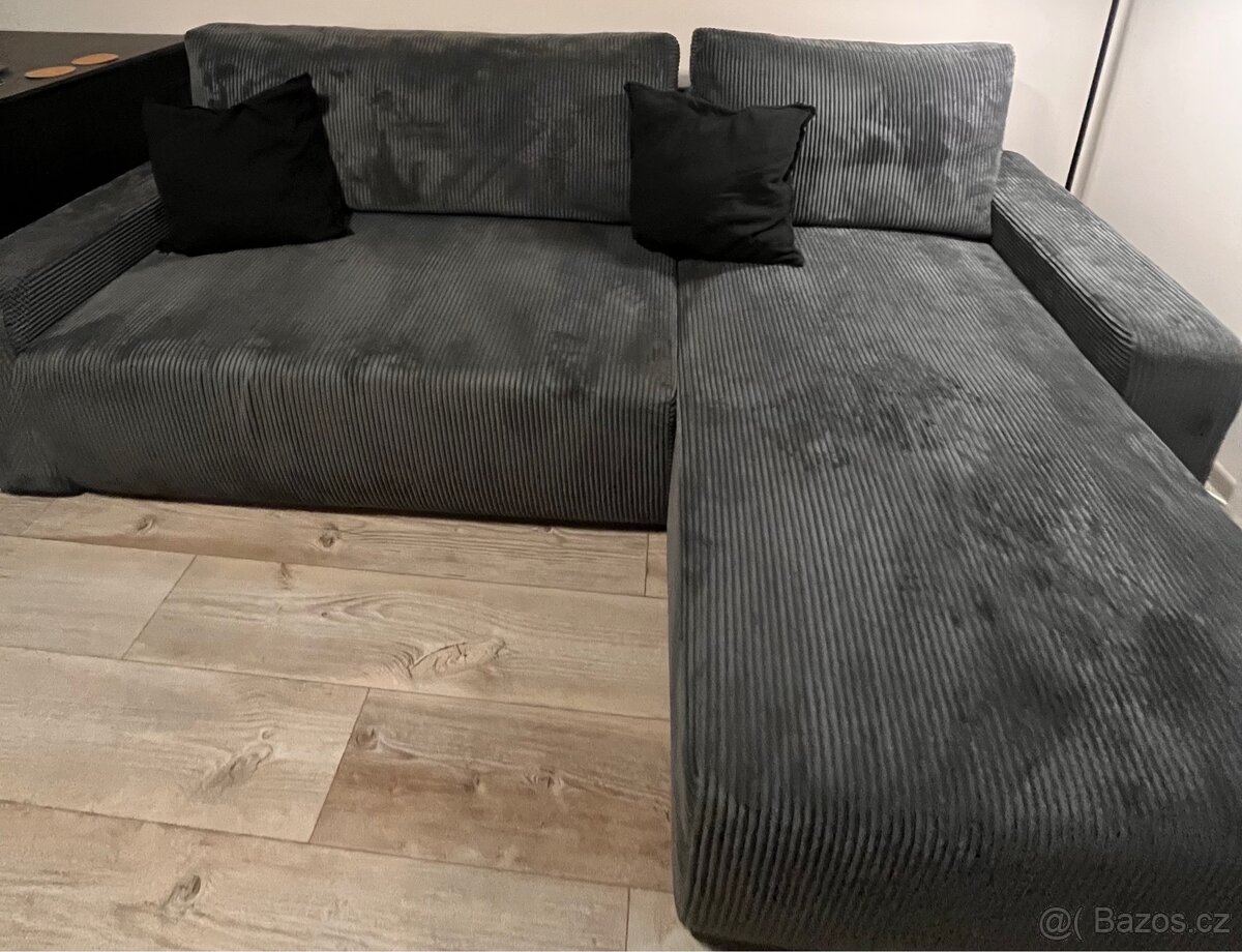 Gauč rozkládací s úložným prostorem - 2