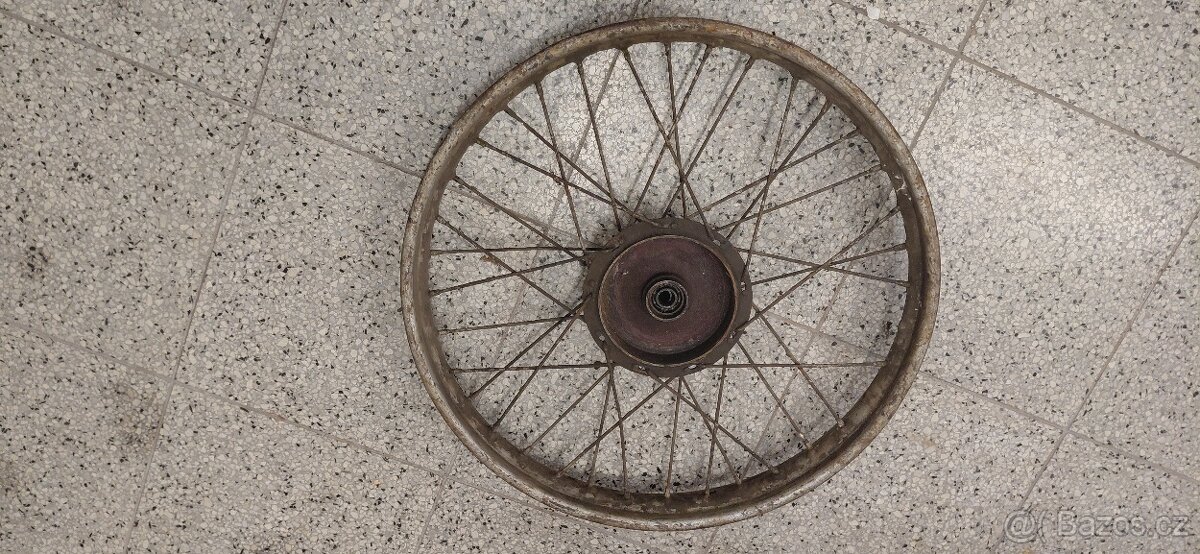 ČZ 150 C- Přední kolo - 2