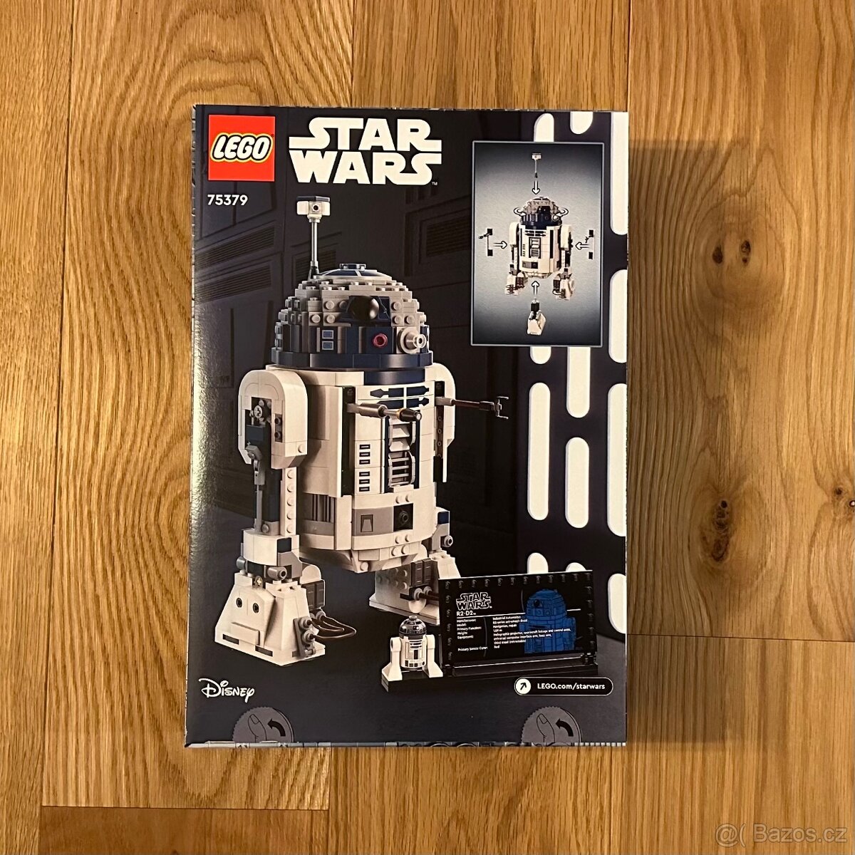 LEGO Star Wars 75379 R2-D2 - 2