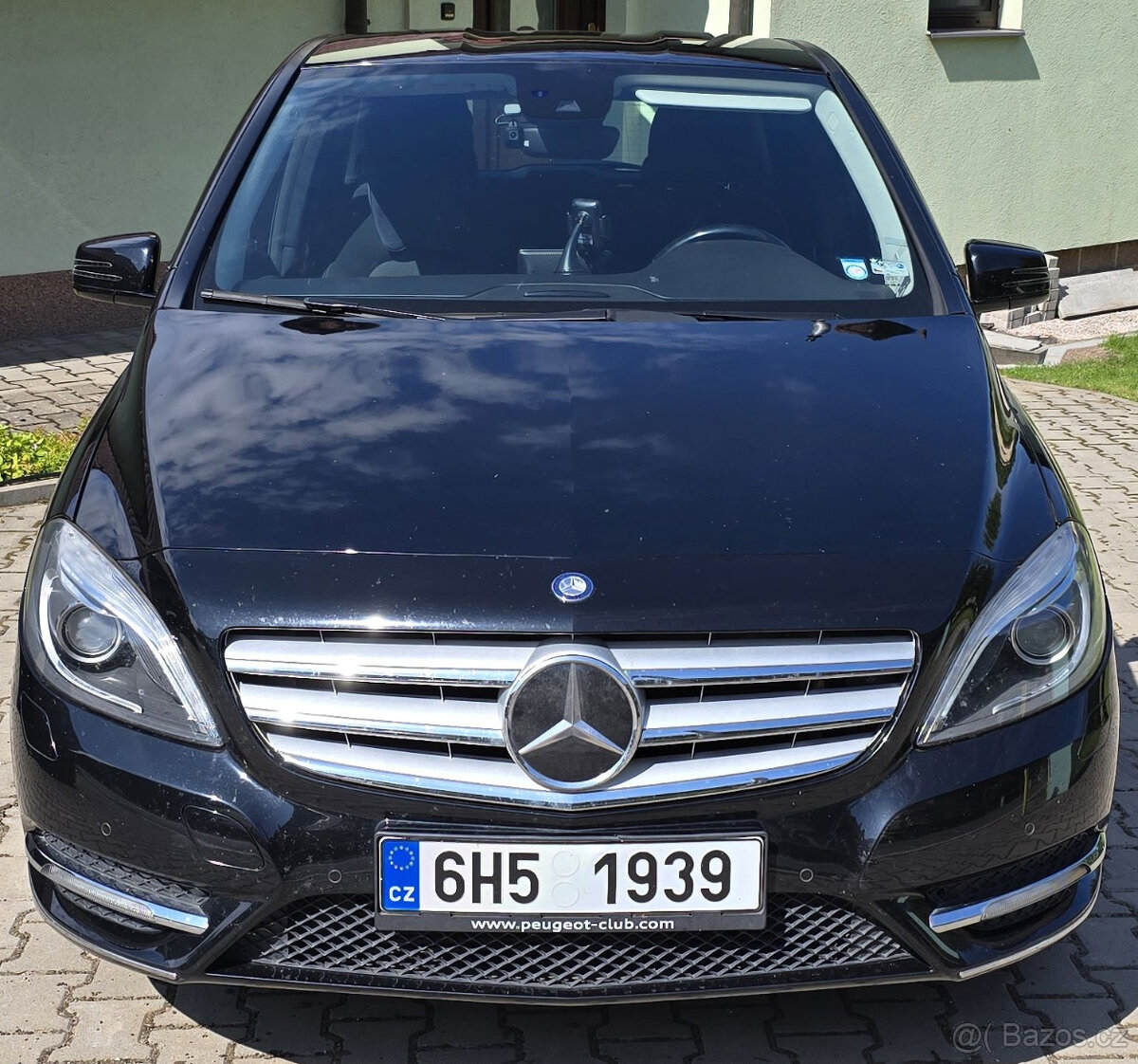 Mercedes-Benz B180, r.v. 2012, nájezd 167000km - 2