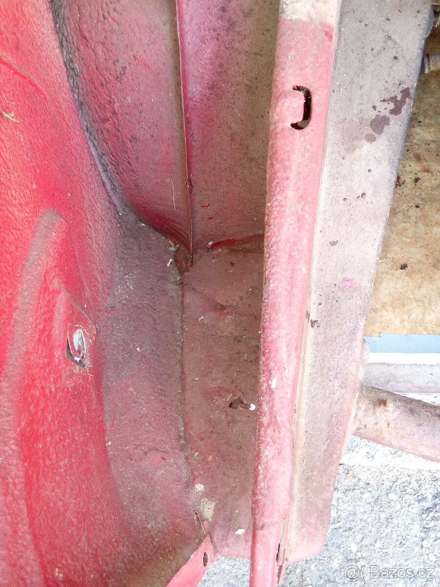 Skoda 120Gls karoserie - 2