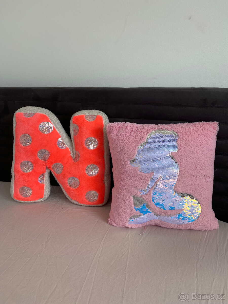 Dívčí dekorativní polštáře Justice - 2