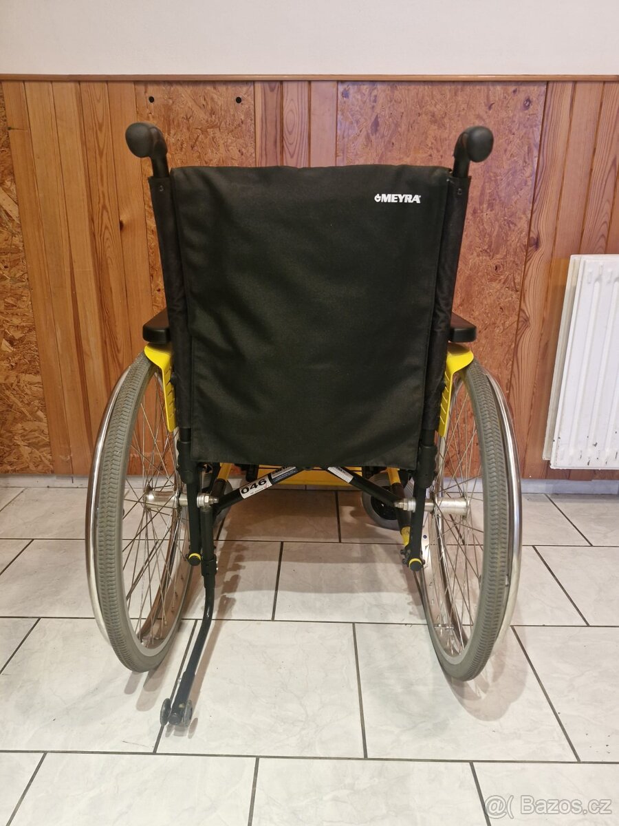 Mechanický invalidní vozík odlehčený - 2