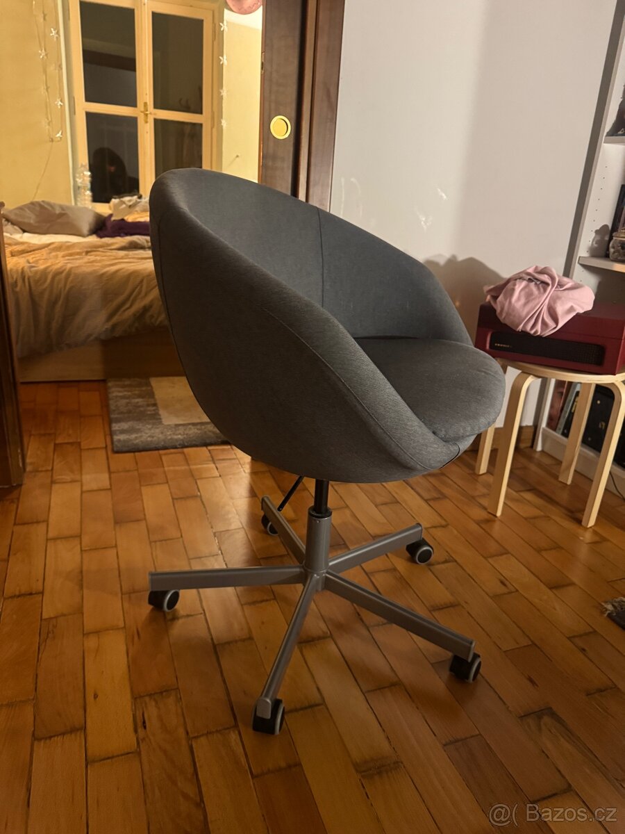 Rotacni zidle ikea - 2