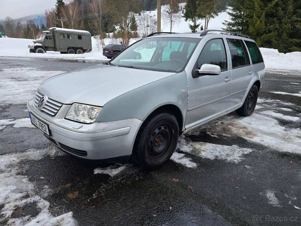 Volkswagen Bora 1.6 77kW - 2