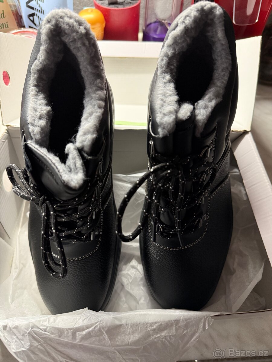 Pracovní boty zimní zateplené vel. 42 - 2