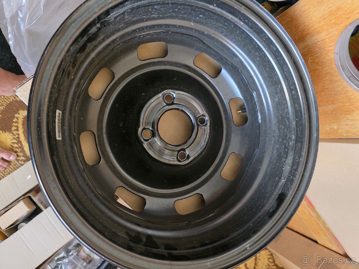 Prodám originální disky plech Peugeot 208 6Jx15H2 - 2