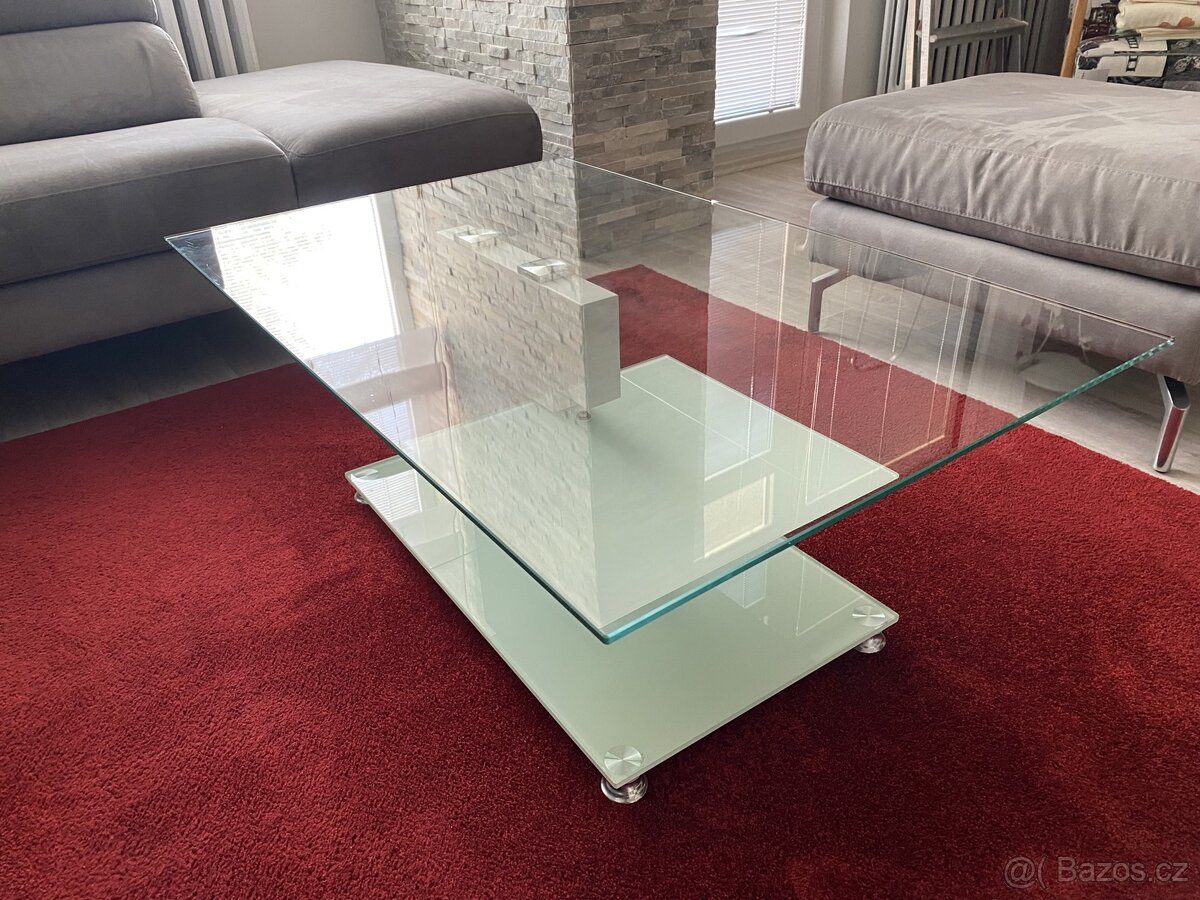 Skleněný konferenční stůl - 2