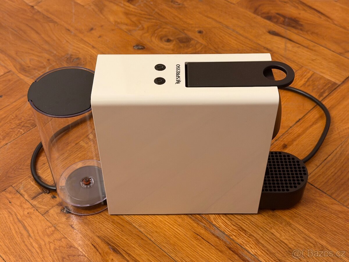 Prodám Nespresso Krups Essenza Mini - 2
