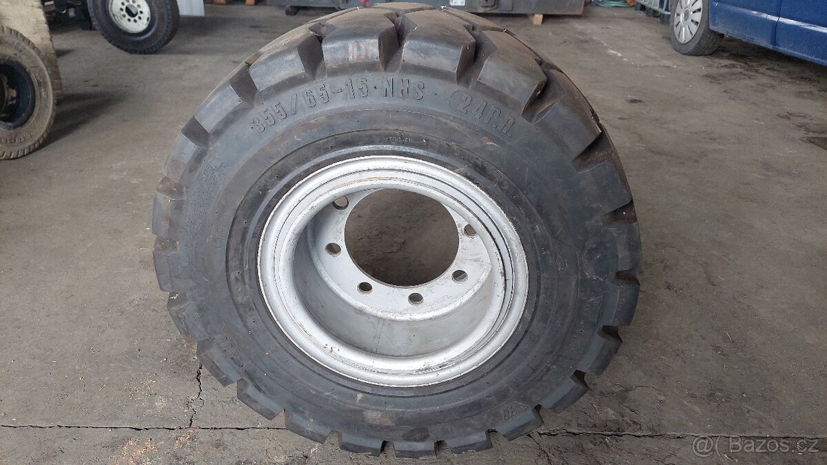 pneu VZDUŠNICOVÉ 355/65-15 TRELLEBORG 24 P.R. - 2