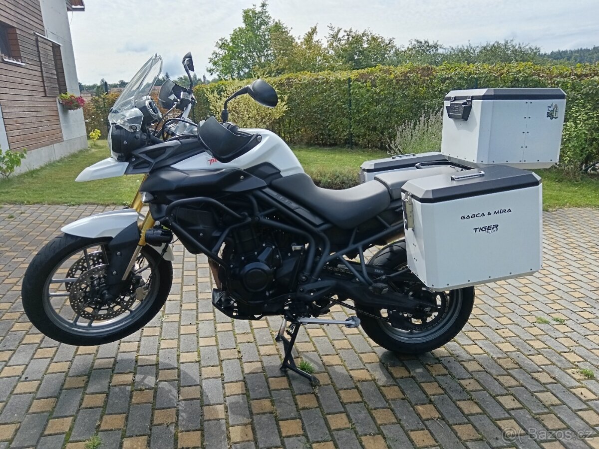 Triumph Tiger 800xr - 2