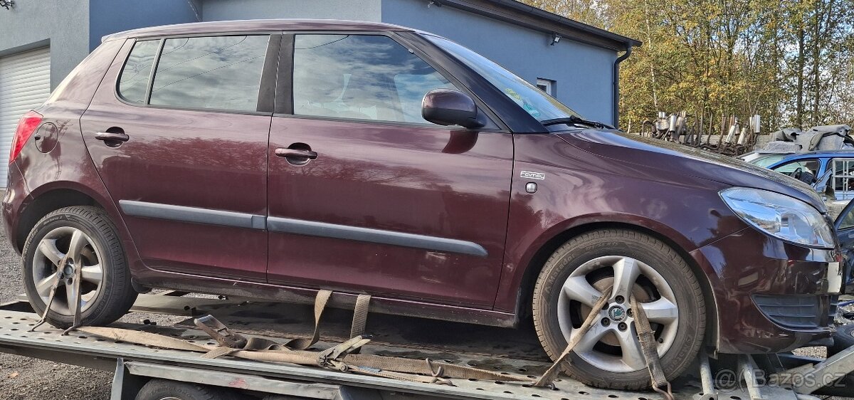 nd z škoda fabia 2 1.2tsi 63kw červená rosso - 2