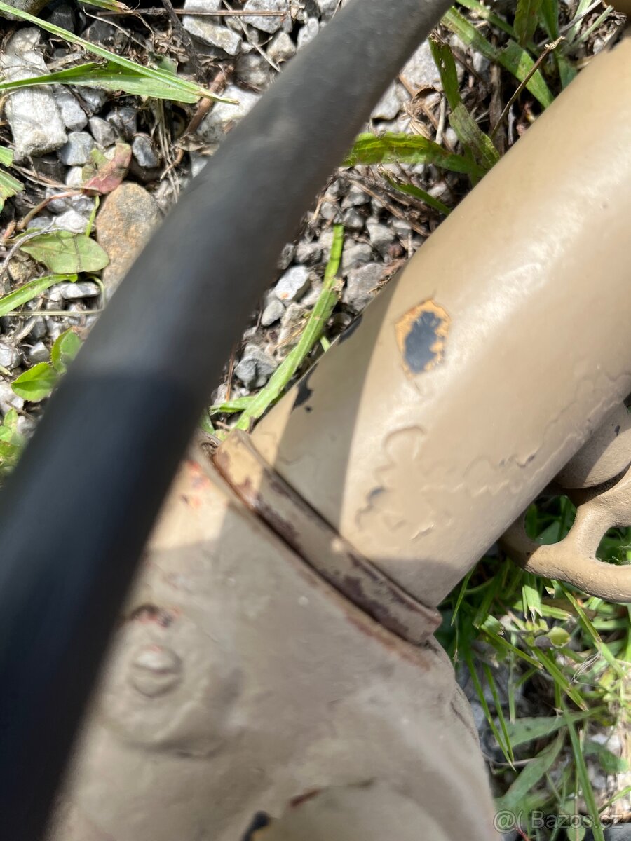 Německý Scheinwerfer hledáček z období WW II na hasičský vůz - 2