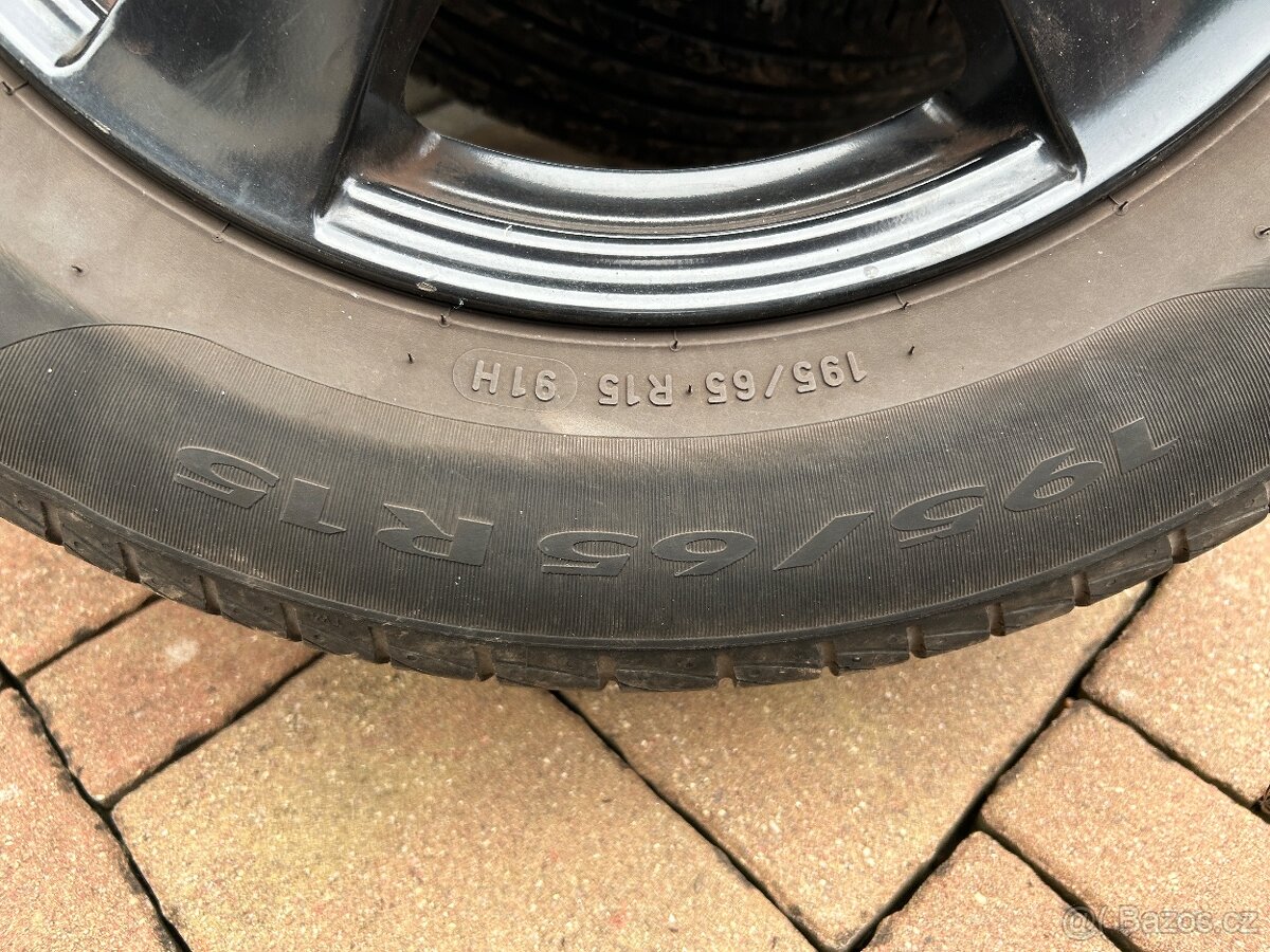 Prodám kompletní kola Pirreli Cinturato - 2