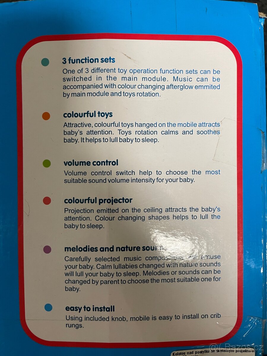 Krásný kolotoč s projekcí nad postýlku - 2