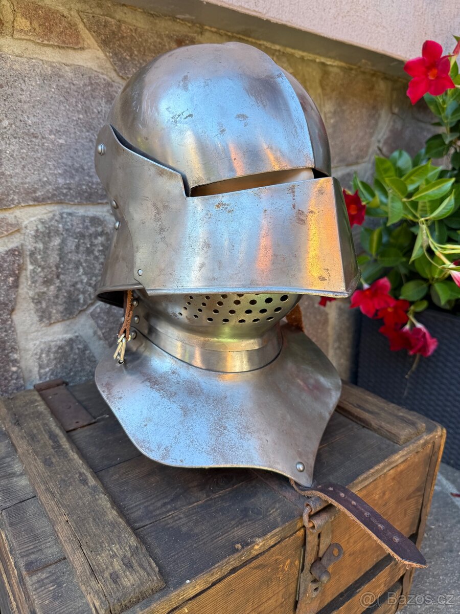 Gotický sallet helma na šerm - 2