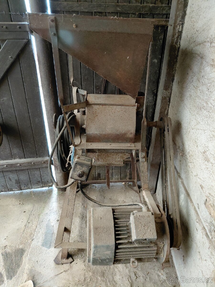 Šroťák na obilí - 2