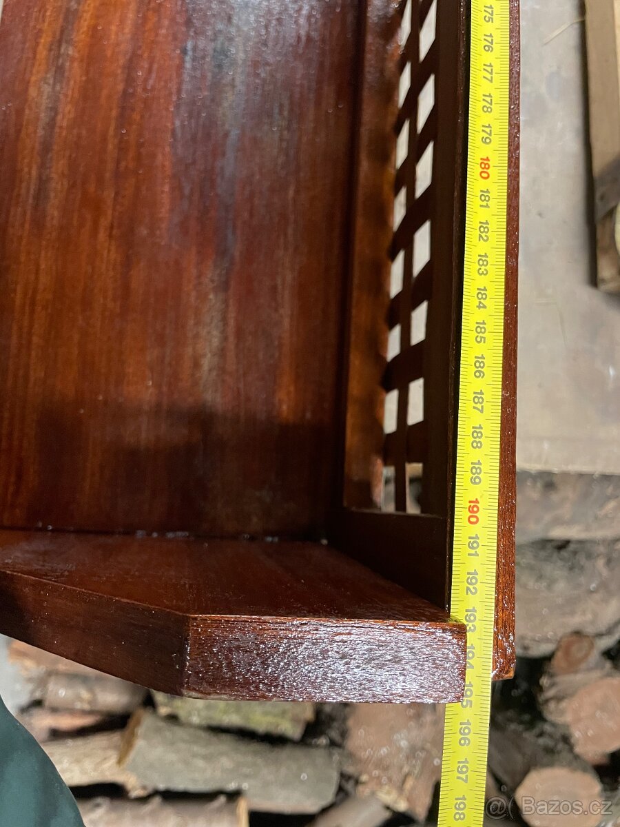 Okrasná polička - 2