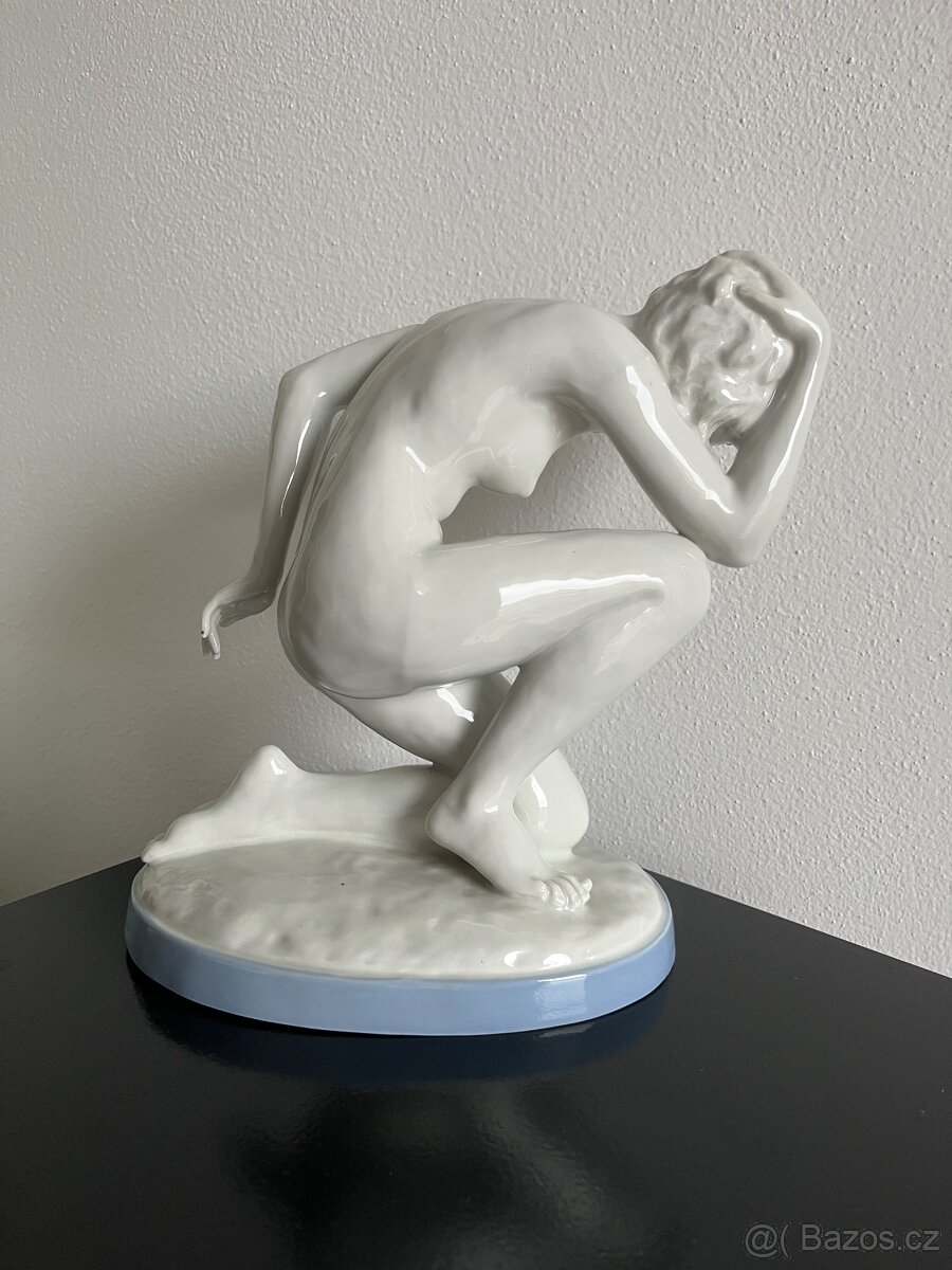Art Deco socha, akt Elly Strobach, Royal Dux - 2