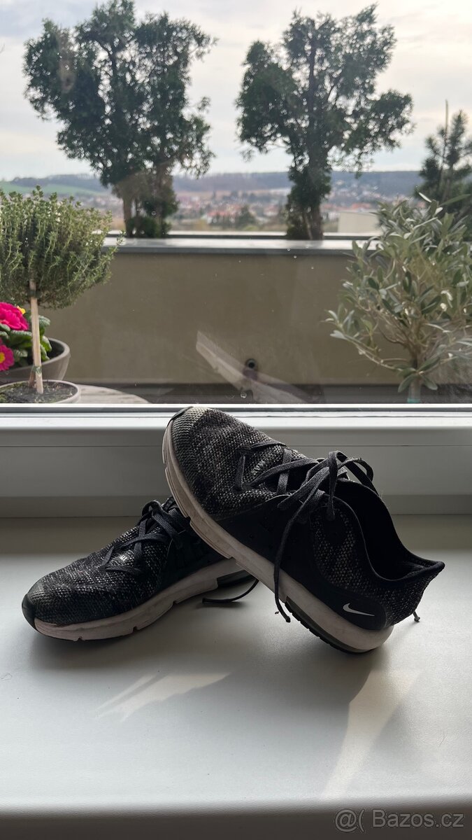 Tenisky Nike Air Max, vel. 33,5 - 2