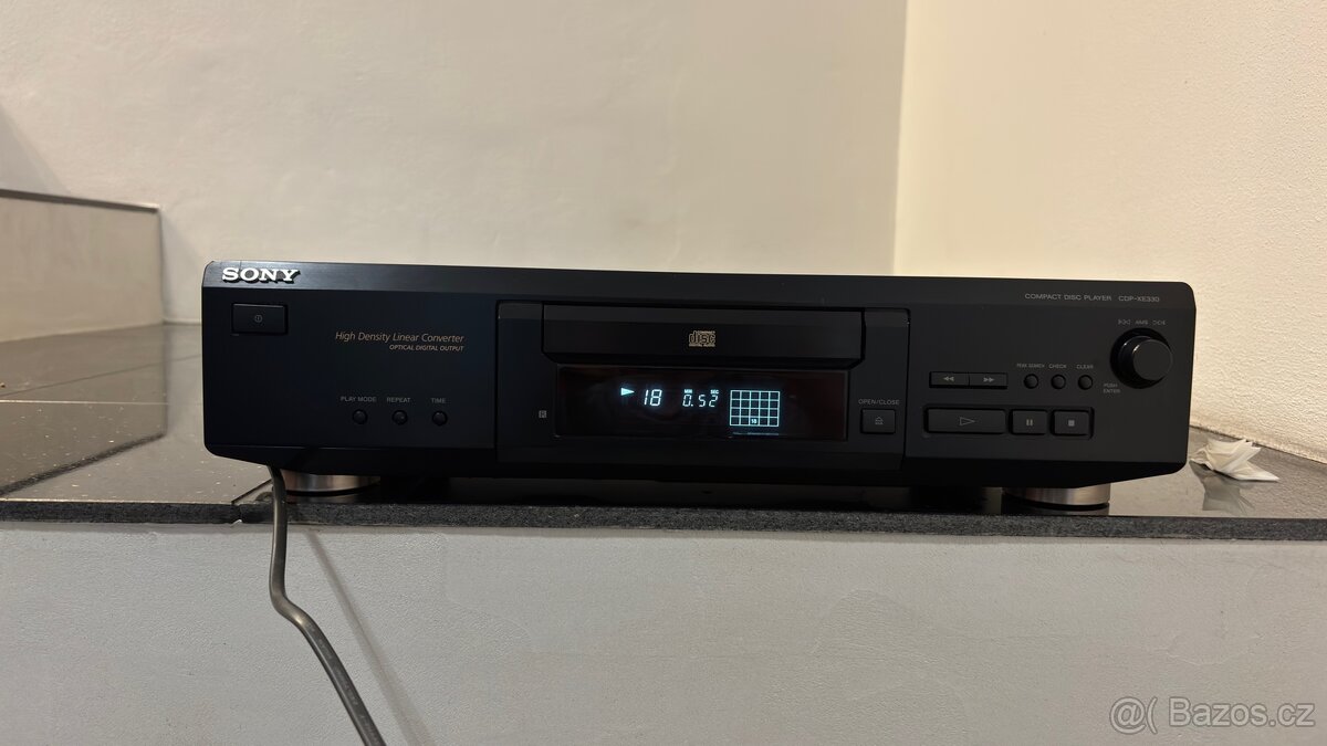 Sony CDP XE330 - 2