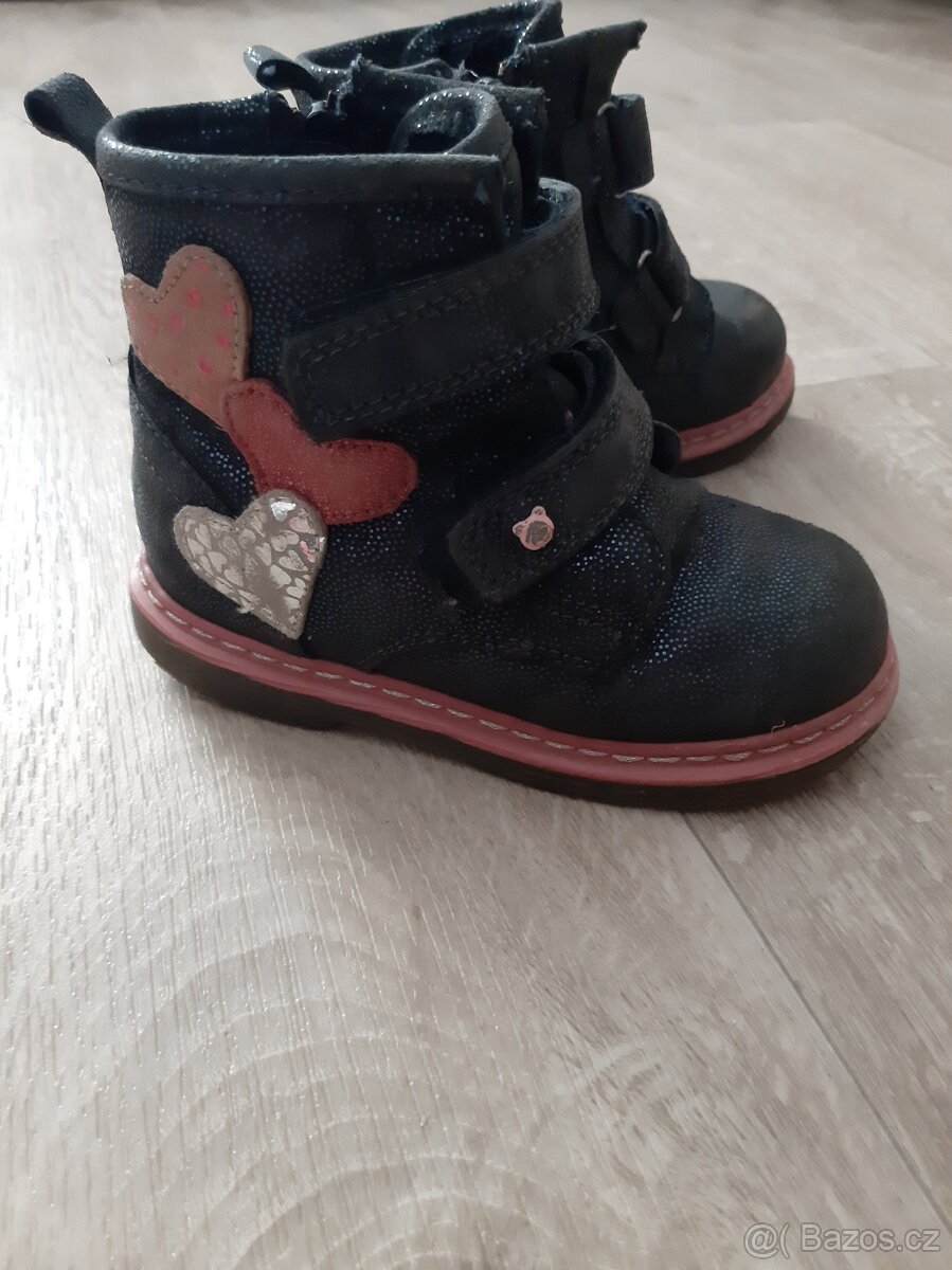 Boty dívčí vel.25 - 2
