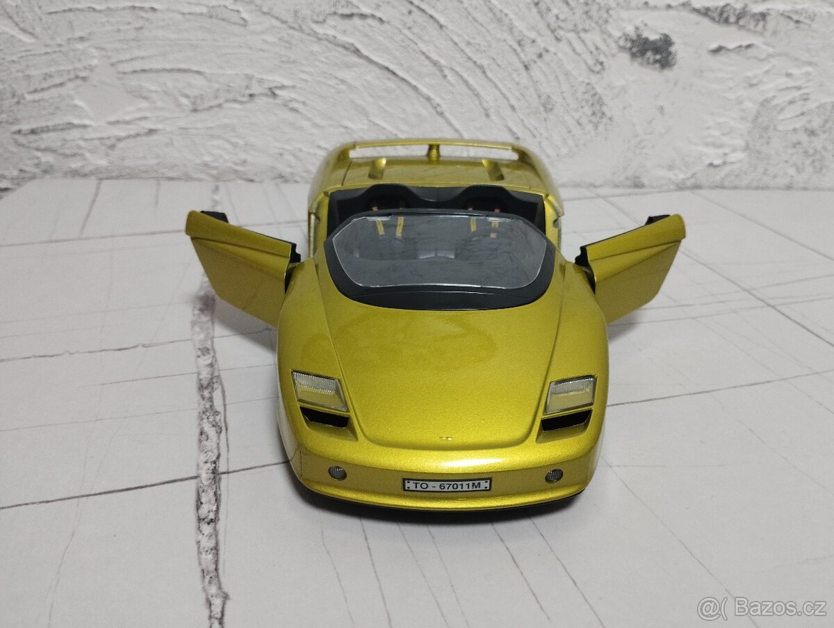 Ferrari Mythos 1/18 Guiloy - 2