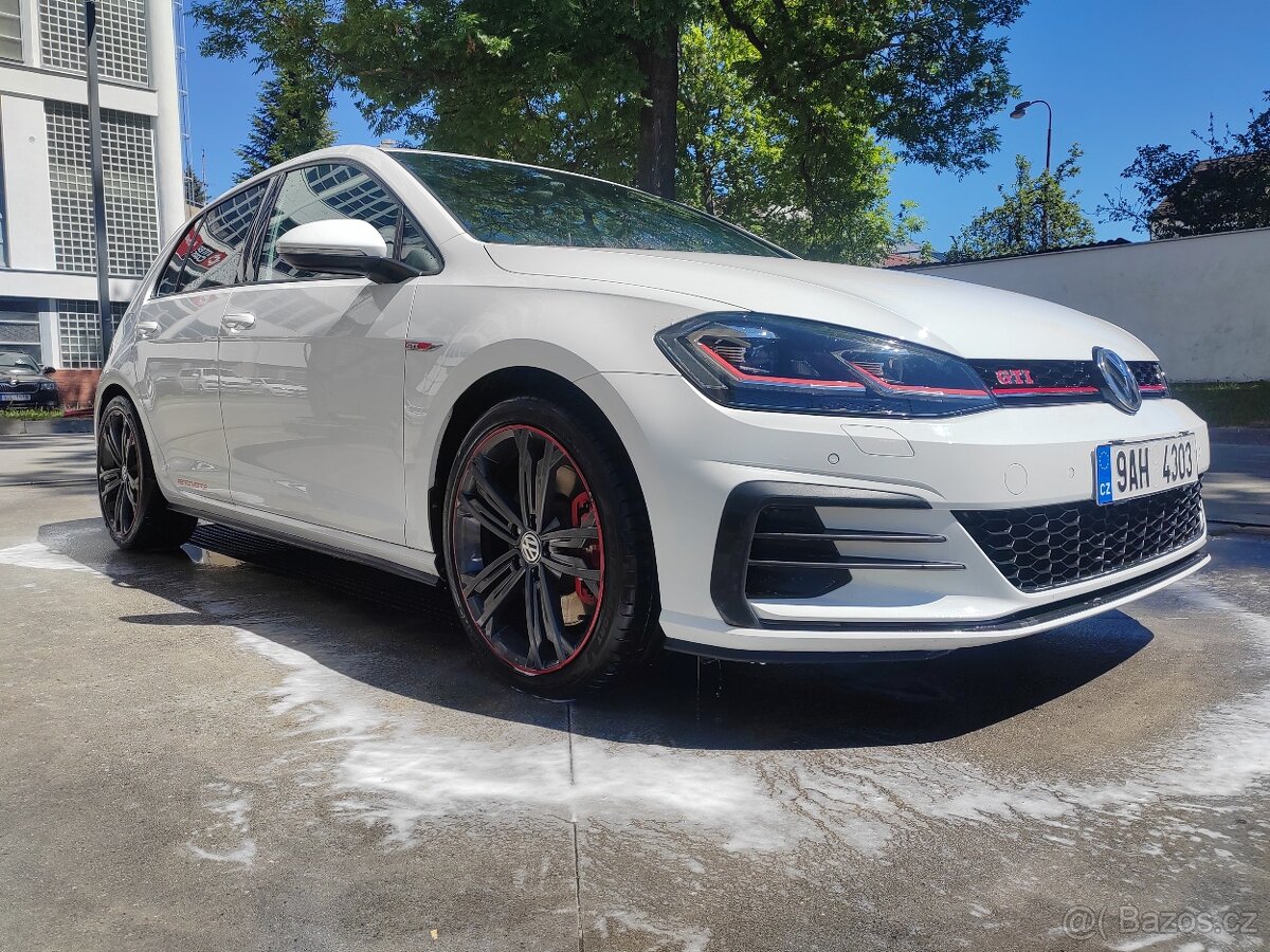 VW Golf VII GTI Performance - 2