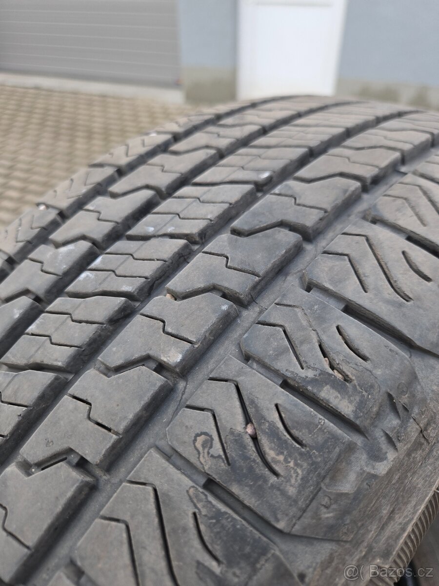 Pneu Good Year 255/65 R18 - 2