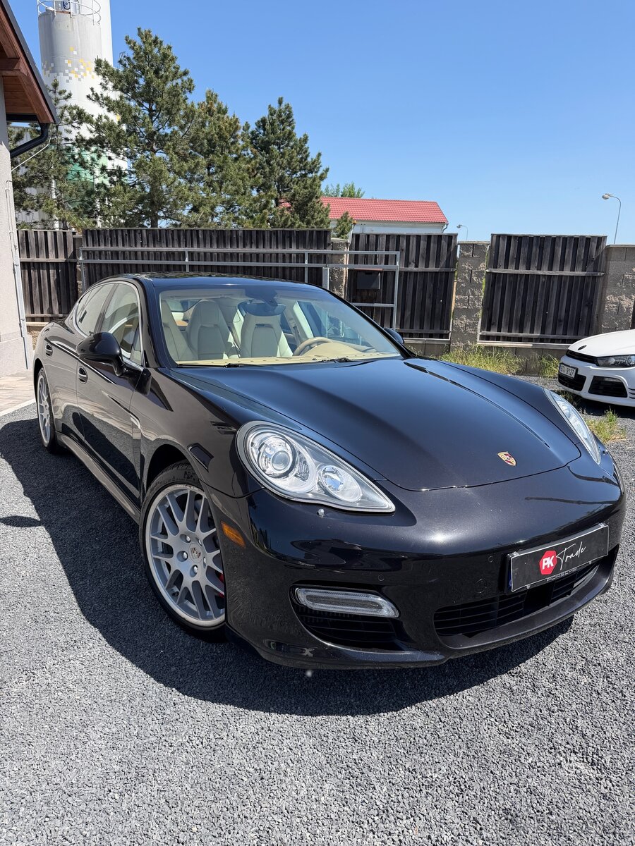 Porsche Panamera, Panamera Turbo V8 - 2
